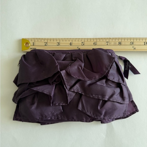 Thirty-one ruffled mini zipper pouch in dark plum - Picture 2 of 6